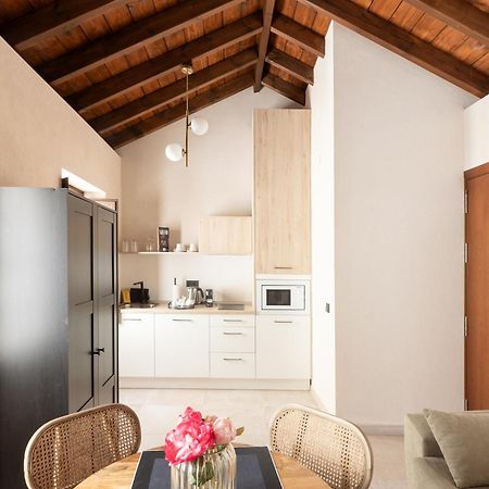Casa Senorial Del Siglo XVIII Aparthotel Seville Ngoại thất bức ảnh