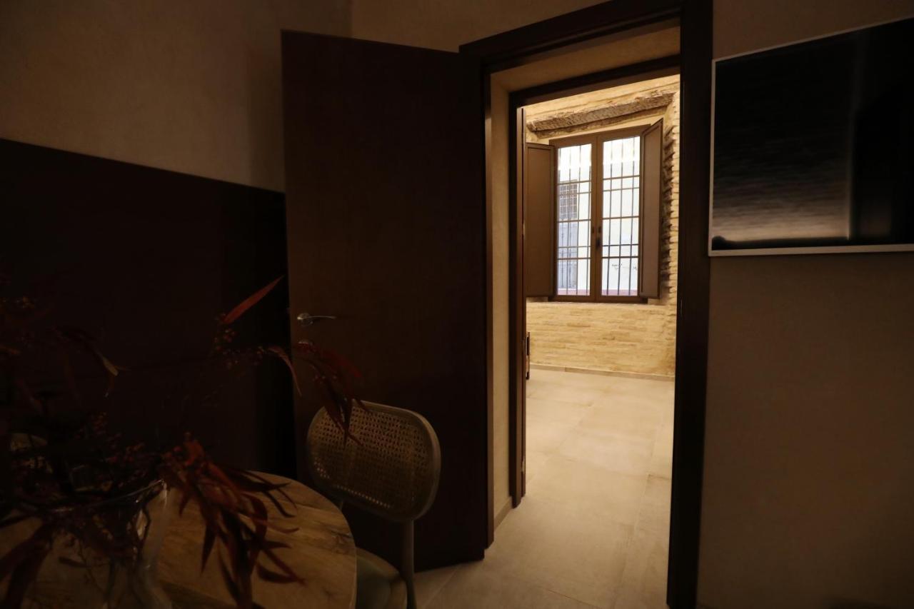 Casa Senorial Del Siglo XVIII Aparthotel Seville Ngoại thất bức ảnh