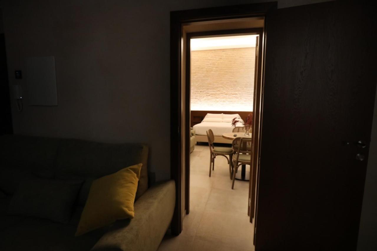 Casa Senorial Del Siglo XVIII Aparthotel Seville Ngoại thất bức ảnh