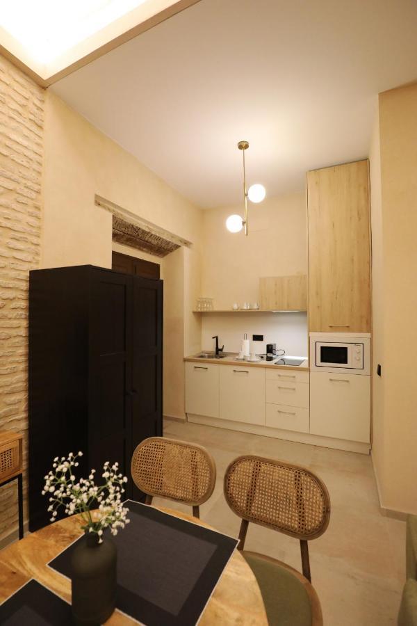 Casa Senorial Del Siglo XVIII Aparthotel Seville Ngoại thất bức ảnh
