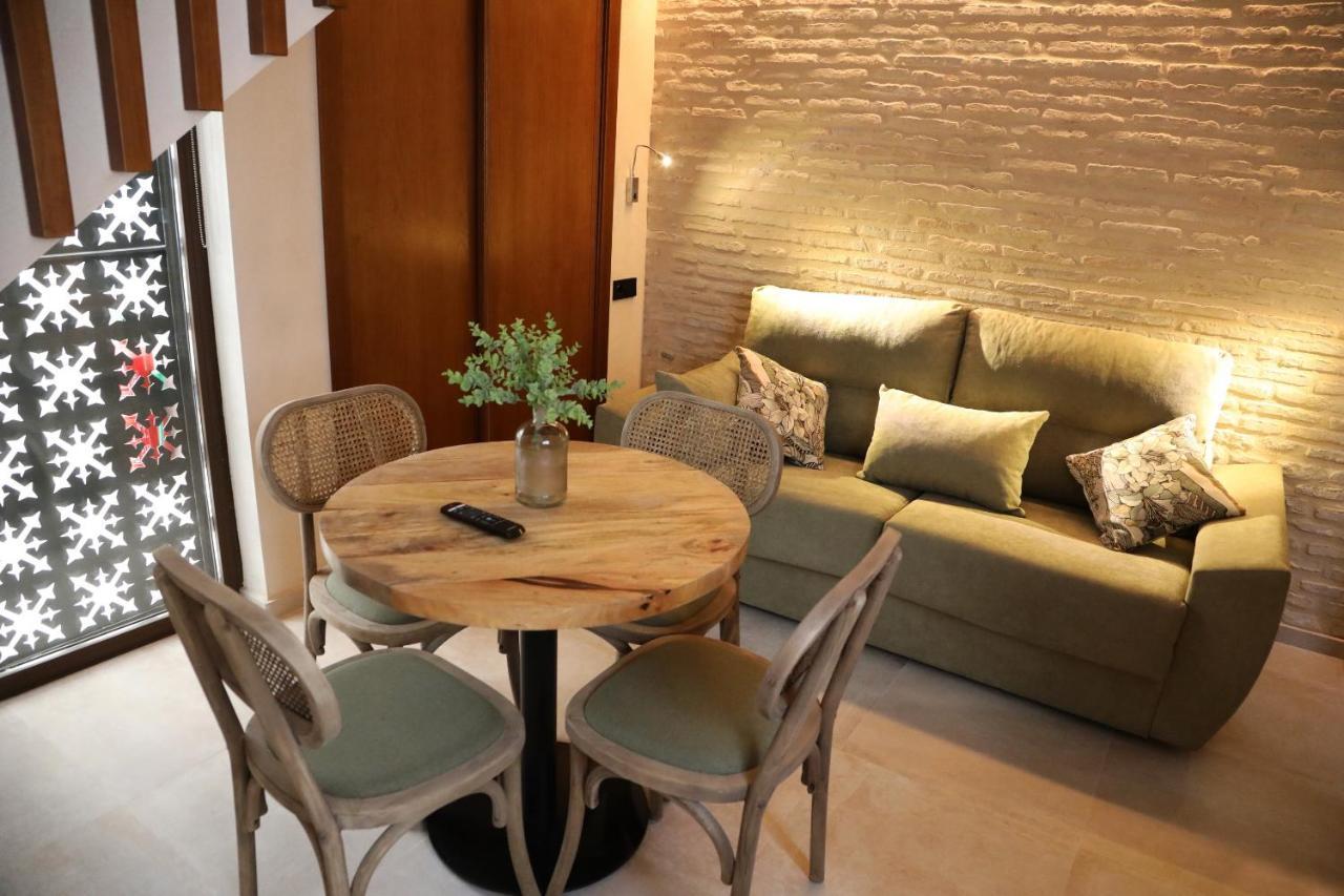 Casa Senorial Del Siglo XVIII Aparthotel Seville Ngoại thất bức ảnh