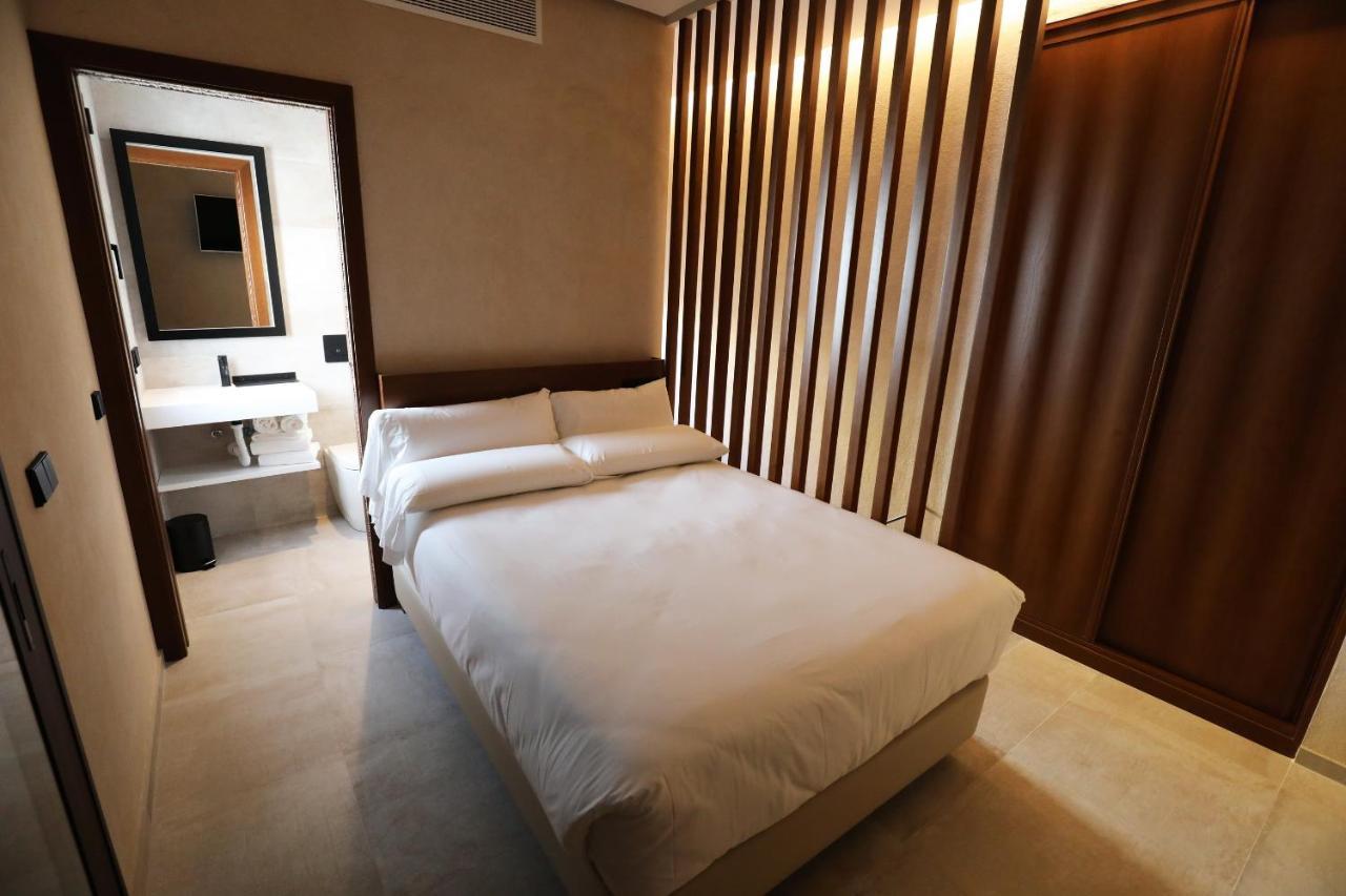 Casa Senorial Del Siglo XVIII Aparthotel Seville Ngoại thất bức ảnh
