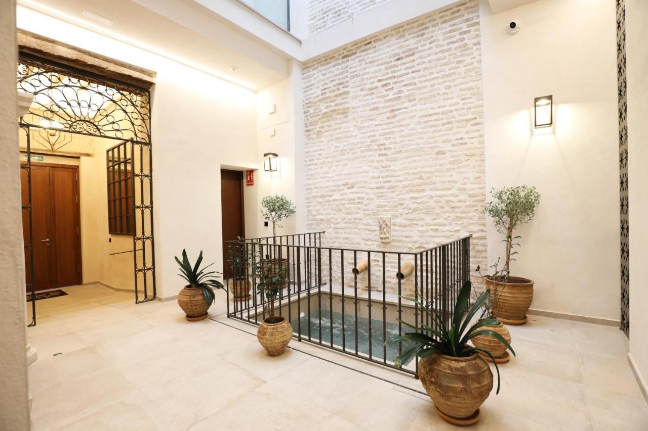 Casa Senorial Del Siglo XVIII Aparthotel Seville Ngoại thất bức ảnh