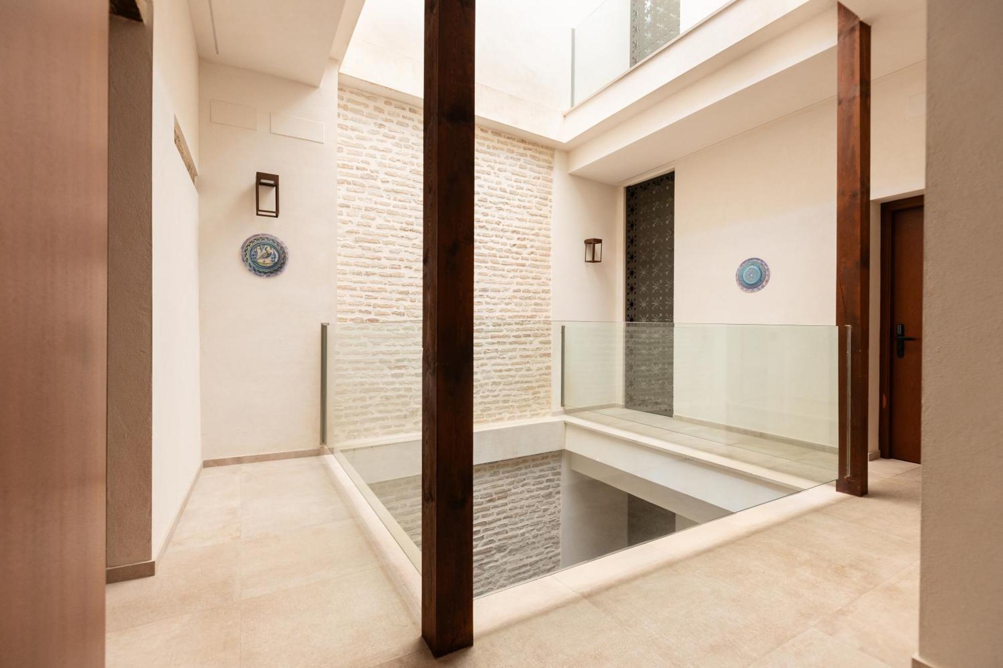 Casa Senorial Del Siglo XVIII Aparthotel Seville Ngoại thất bức ảnh