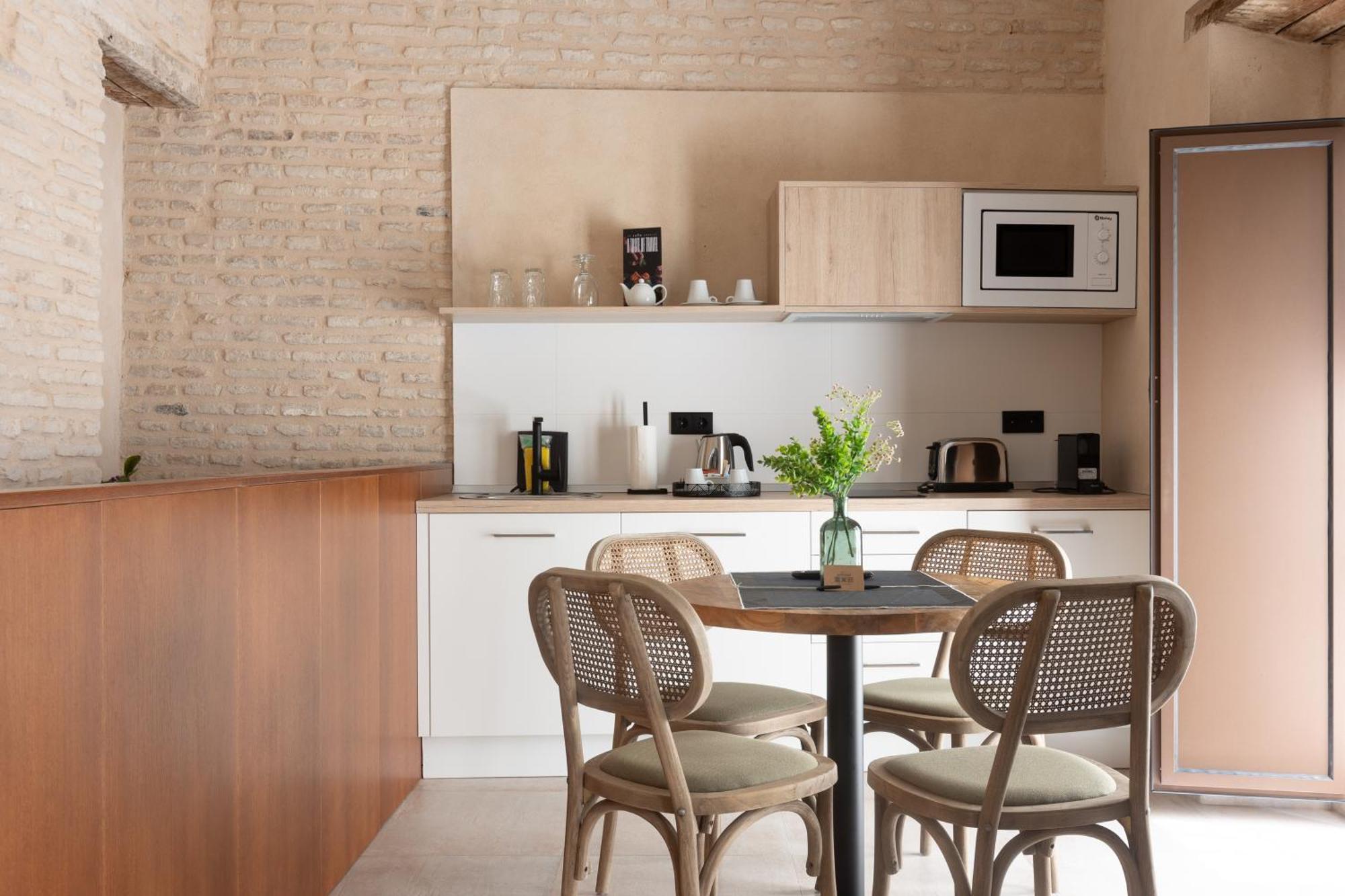 Casa Senorial Del Siglo XVIII Aparthotel Seville Ngoại thất bức ảnh