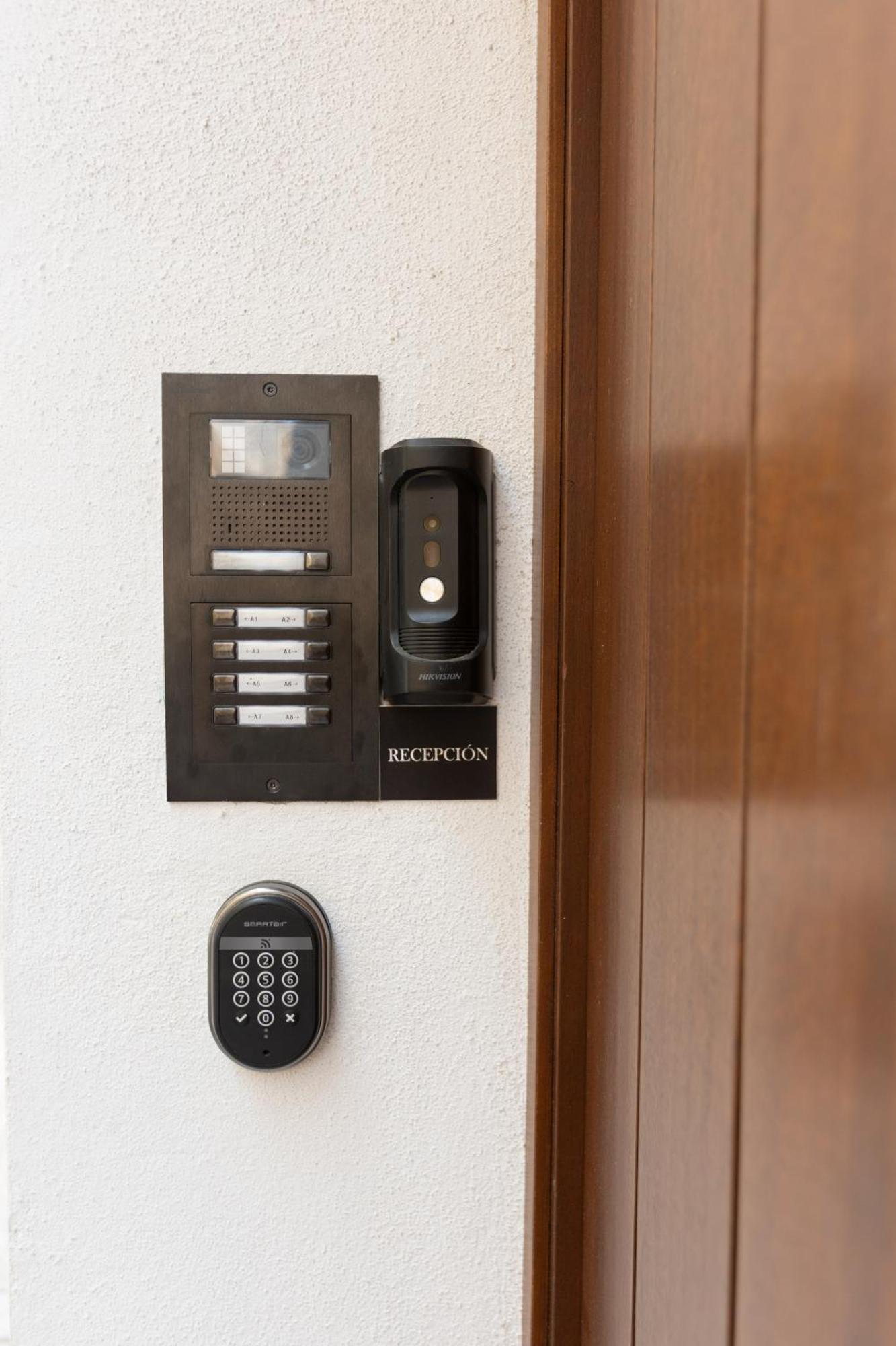 Casa Senorial Del Siglo XVIII Aparthotel Seville Ngoại thất bức ảnh